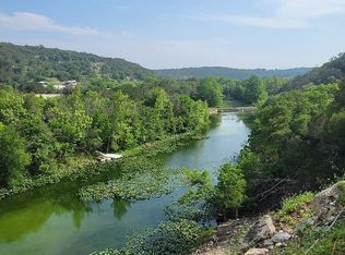 125 Garner Dr, Kerrville, TX 78028