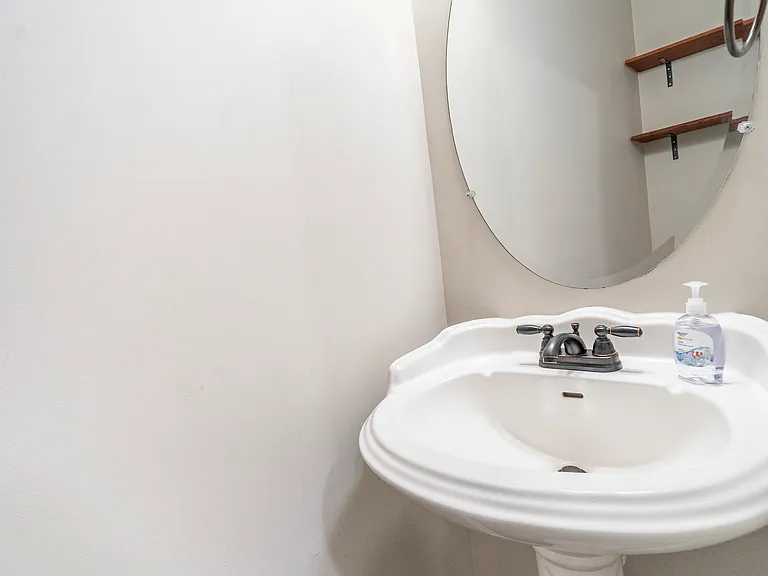231 Claudia Dr — Photo 13