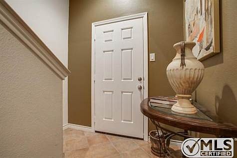 2nd image of 5025 Parkview Pl #126
