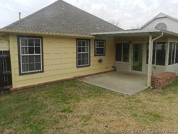 3rd image of 3721 S 195th East Ave