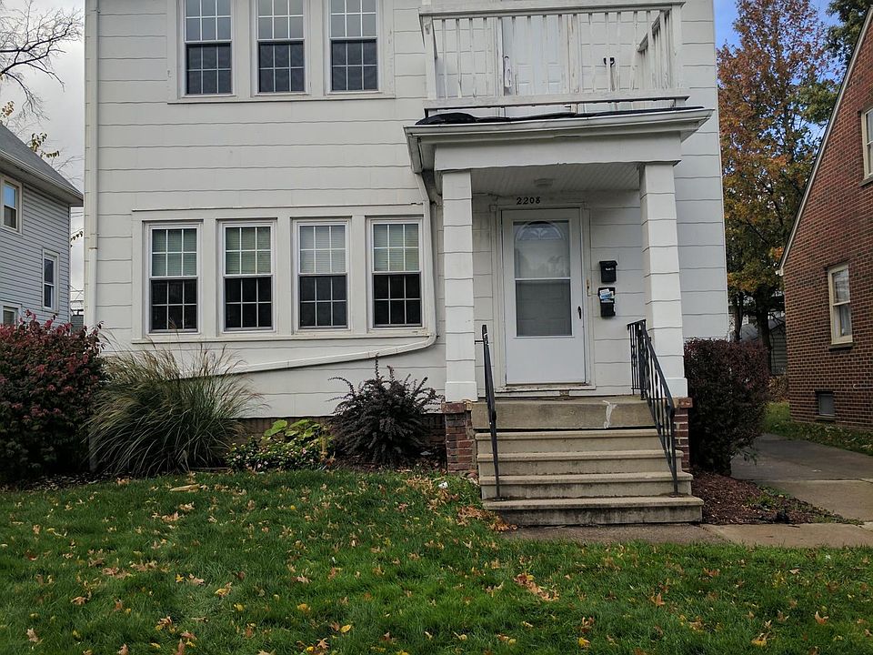 1st image of 2208 Wyandotte Ave #Up