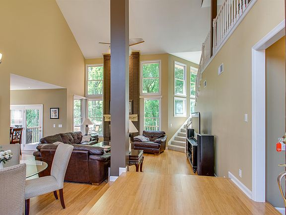 5th image of 7021 Poplar Creek Trce