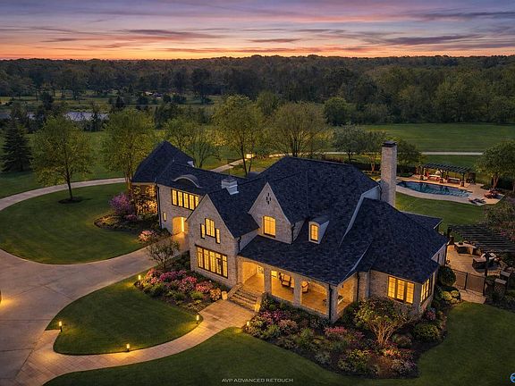 2nd image of 2215 Red Bank Rd SE