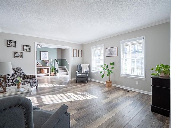 4th image of 2608 N Sherwood Dr