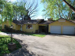 2993 Sacramento Dr, Redding, CA 96001