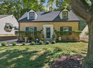 115 Oak Knolls Ave, Rockford, IL
