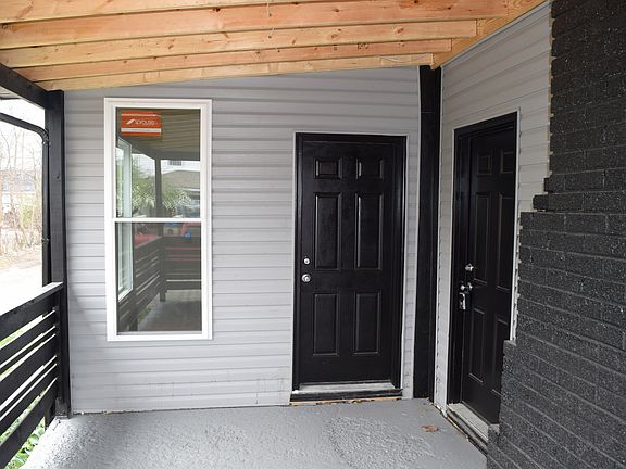 4th image of 1434 Lee St