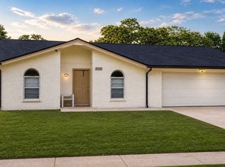 3420 Appletree Ct, Forest Hill, TX 76140