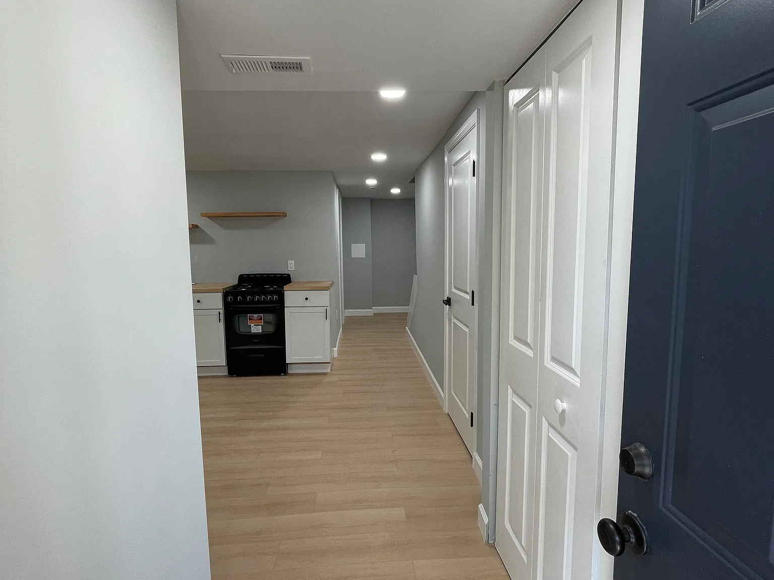 145 Wilmington Pl SE — Photo 1