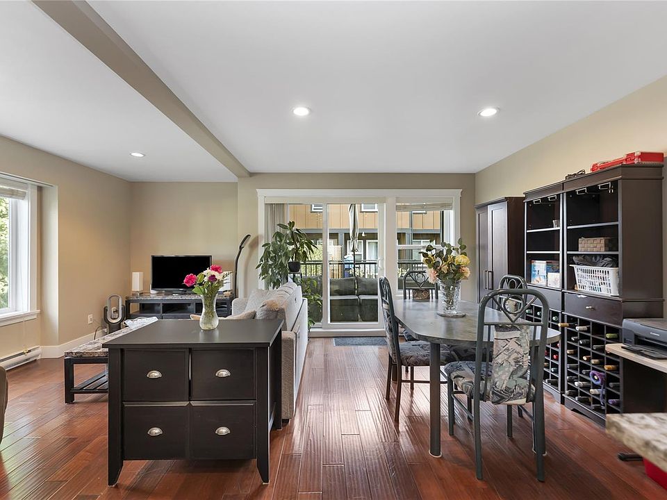 1st image of 982 Rattanwood Pl #101