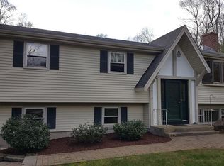 5 Saint Moritz Circle Ext, Willington, CT 06279