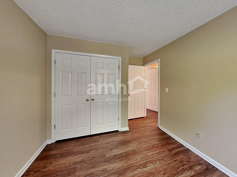 12719 Diamond Dr — Photo 19