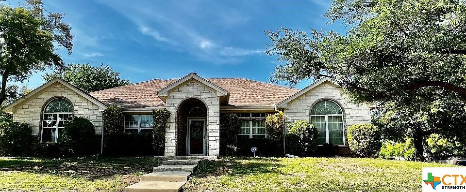 1st image of 411 Wrought Iron Dr