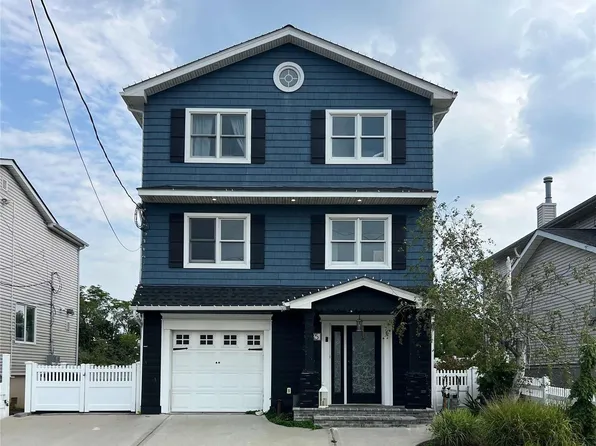 35 Redfield Road, Island Park, NY 11558