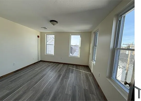 54 Mechanic St #2-R — Photo 10