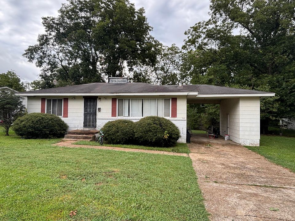 1st image of 304 Hillcrest Dr