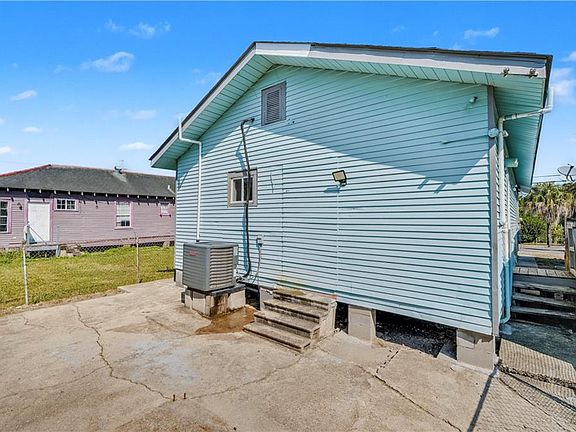 3rd image of 2618 N Rocheblave St