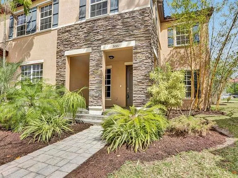 9081 SW 169th Path #Townhouse 9081 — Photo 3