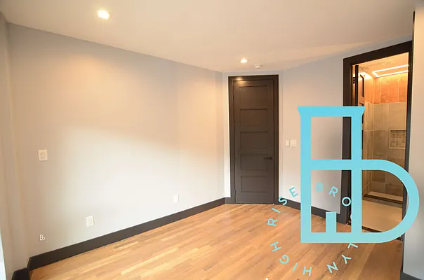 Rented by Miron Realty Group | media 36