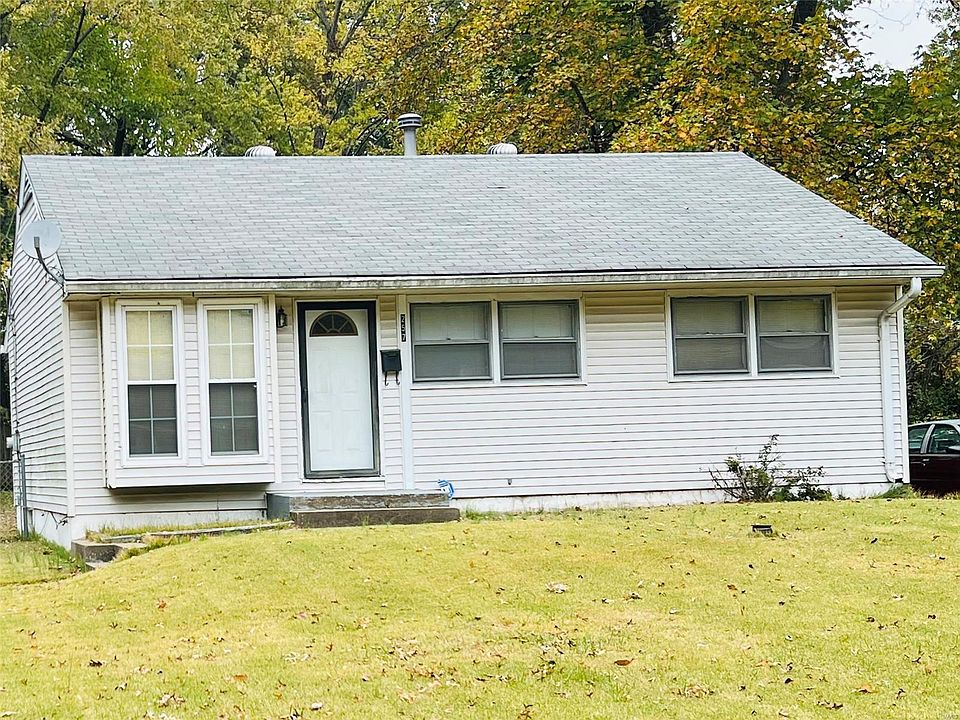 2nd image of 257 Estridge Rd