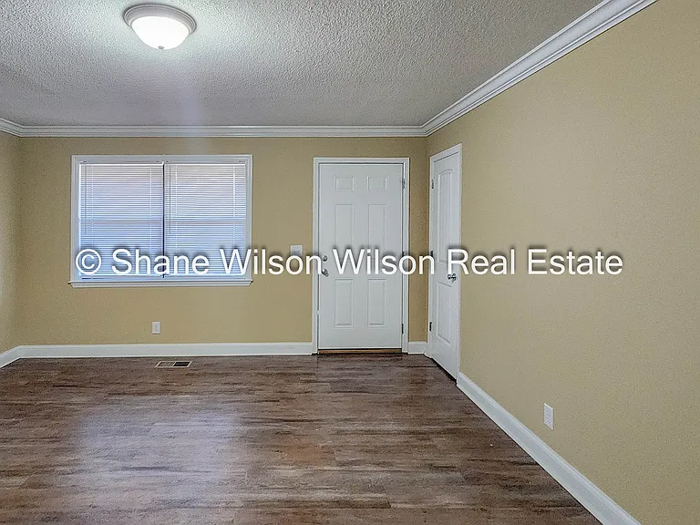 151 Kathy Dr — Photo 12