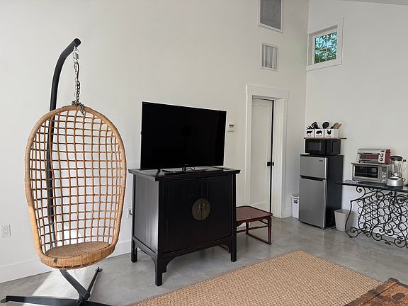 2nd image of 9554 Los Guilicos Ave