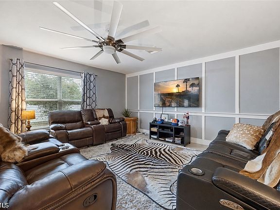 2nd image of 5014 Dania Cir
