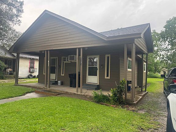 2nd image of 2131 Thomas Blvd