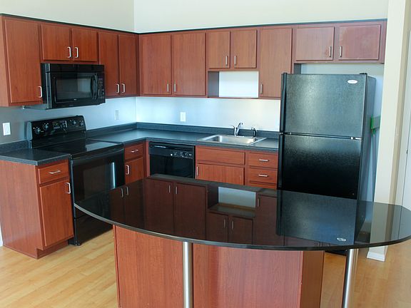 3rd image of 2935 Fremont Ave S APT 408