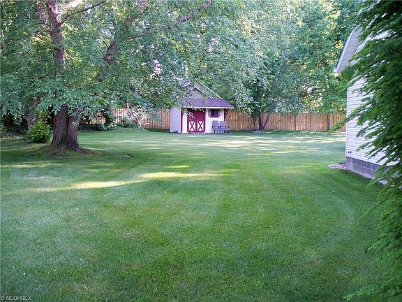 4th image of 9386 Deer Wood Ct