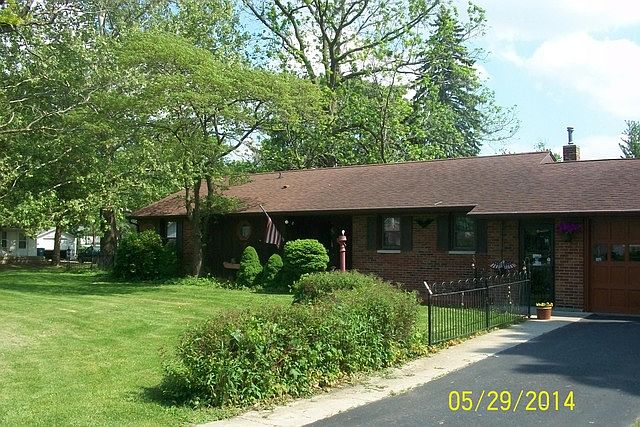 2nd image of 605 W Main St