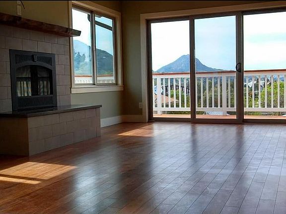2nd image of 1012 Ella St