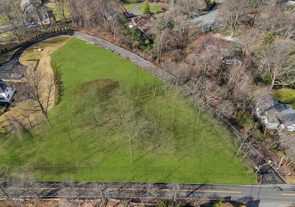 1st image of 36 Cow Neck Road