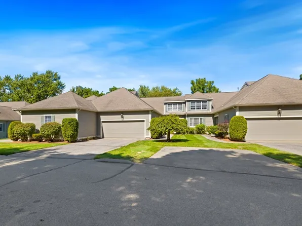 7 Leaning Elm Dr Unit 7, Reading, MA 01867