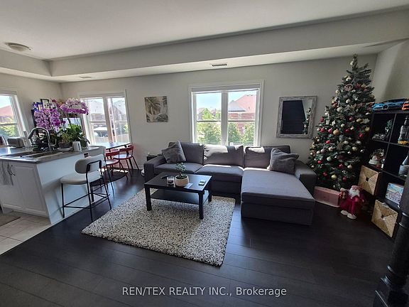 4th image of 3905 Major Mackenzie Dr W #217
