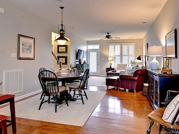 4th image of 102 Gaston Ln