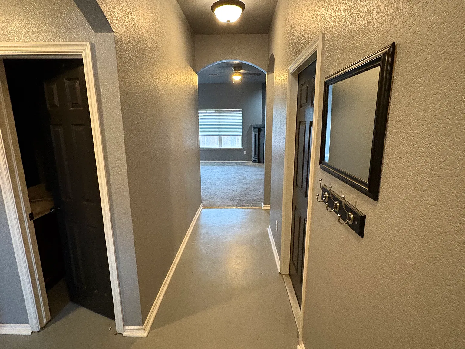 3 bed, 1458 sqft, $2,075 — Photo 2