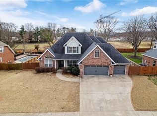 1105 NE Buckingham Blvd, Bentonville, AR 72712