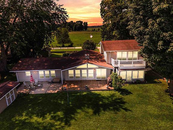 2nd image of 3762 Laura Lee Ln