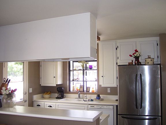 3rd image of 2913 Royal Palm Dr