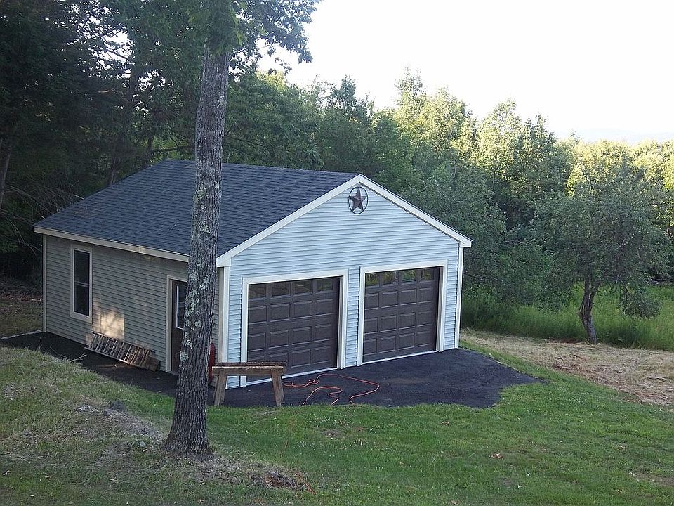 2nd image of 139 Stetson Rd