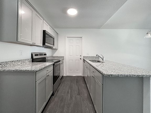 4th image of 3780 SE 141st Ln
