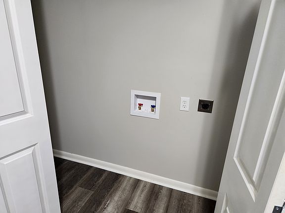 5th image of 9401 Hollaman Cir