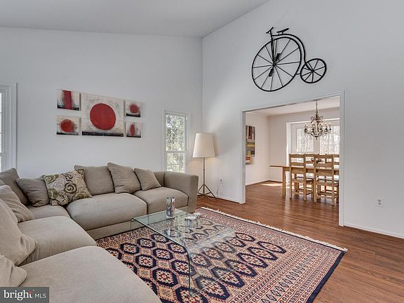 4th image of 2967 Franklin Oaks Dr