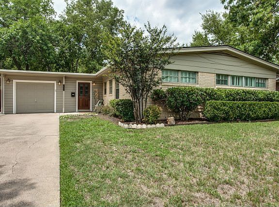 2nd image of 1437 Meadowbrook Ln