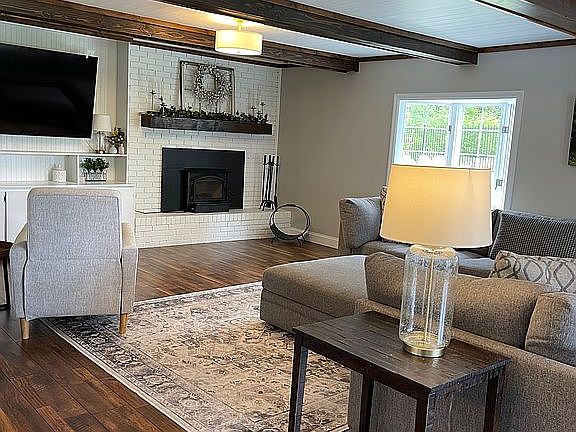 4th image of 1906 Belcaro Dr