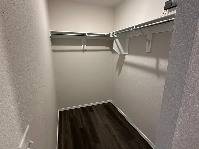 3212 E Jacob Ln — Photo 15