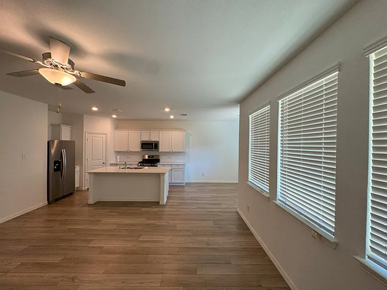 1105 Daffodil St — Photo 11