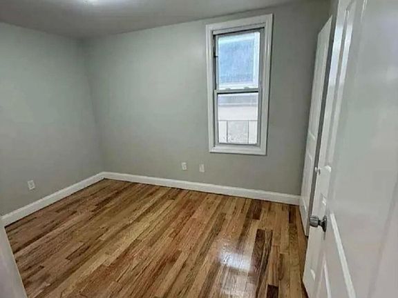 2nd image of 452 Irvine Turner Blvd #L2