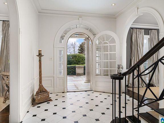 5th image of 2 Rockledge Rd